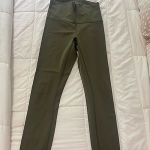 LULULEMON WUNDER UNDER